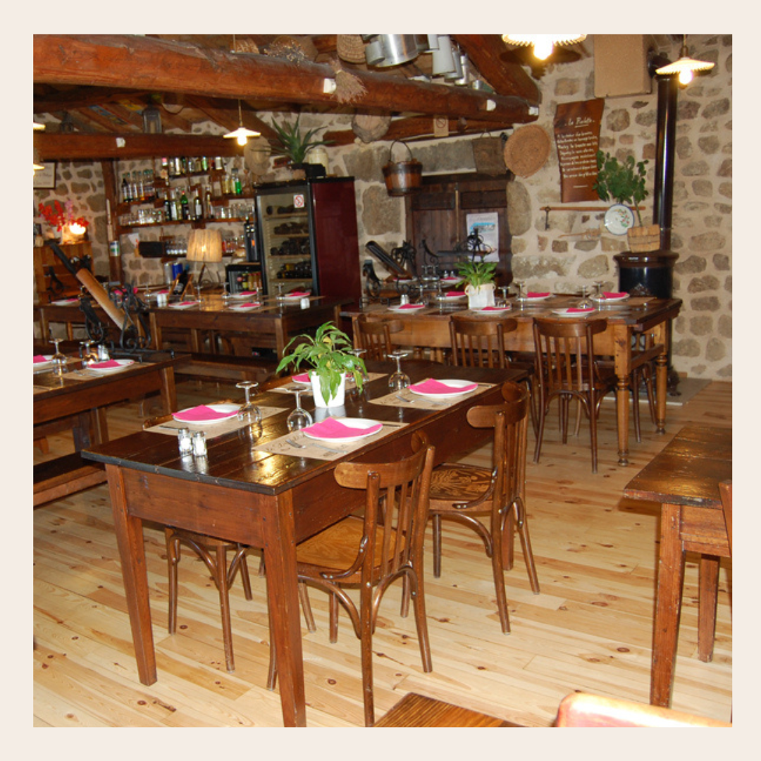 salle_restaurant_le_droubliei